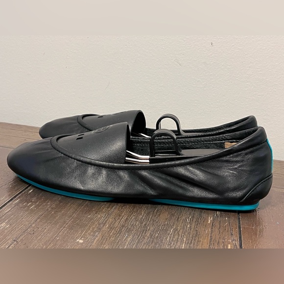 Tieks Shoes - Tieks Black Leather Ballet Flats Womens size 8